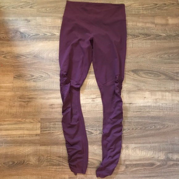 FABLETICS purple power form ruched legging - Picture 1 of 5